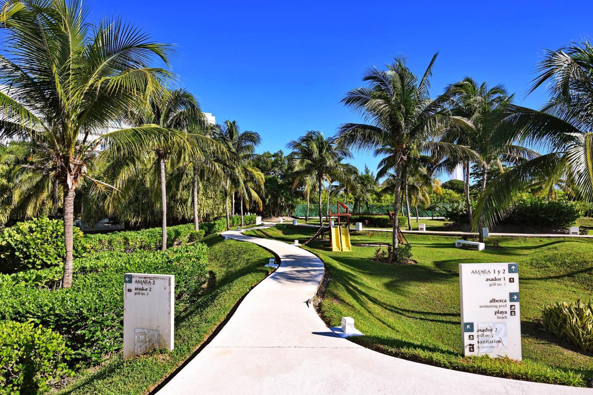 Beachfront Apartment Blue Vista Cancun Bagian luar foto